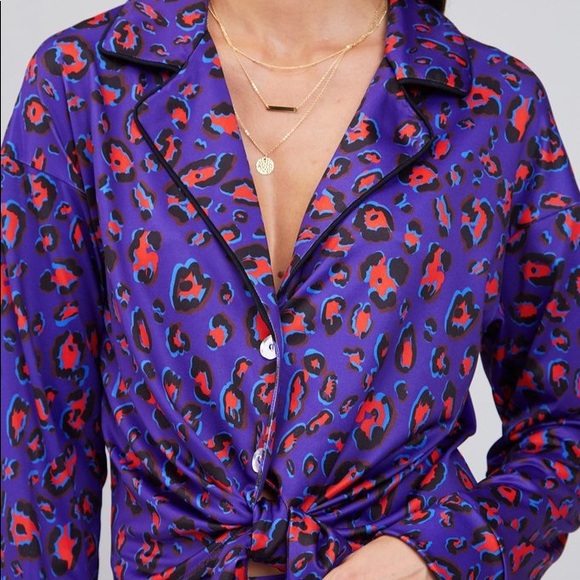 Terez Electric Cheetah Tie-Front Button Down Top - Picture 3 of 16